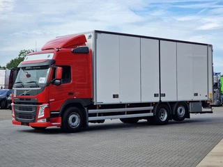 Volvo FM 2018 - 370 Globetrotter 6x2*4 - Box with sidedoors - Loadlift - Full air - Euro 6 zdjecie 3
