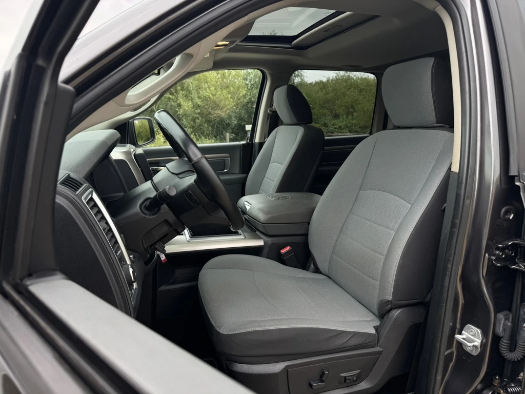 Dodge Ram 1500 2014 - SLT 3.6L, EXTREEM LAGE BIJTELLING, ORIG NED, ZEER NETTE STAAT afbeelding 7