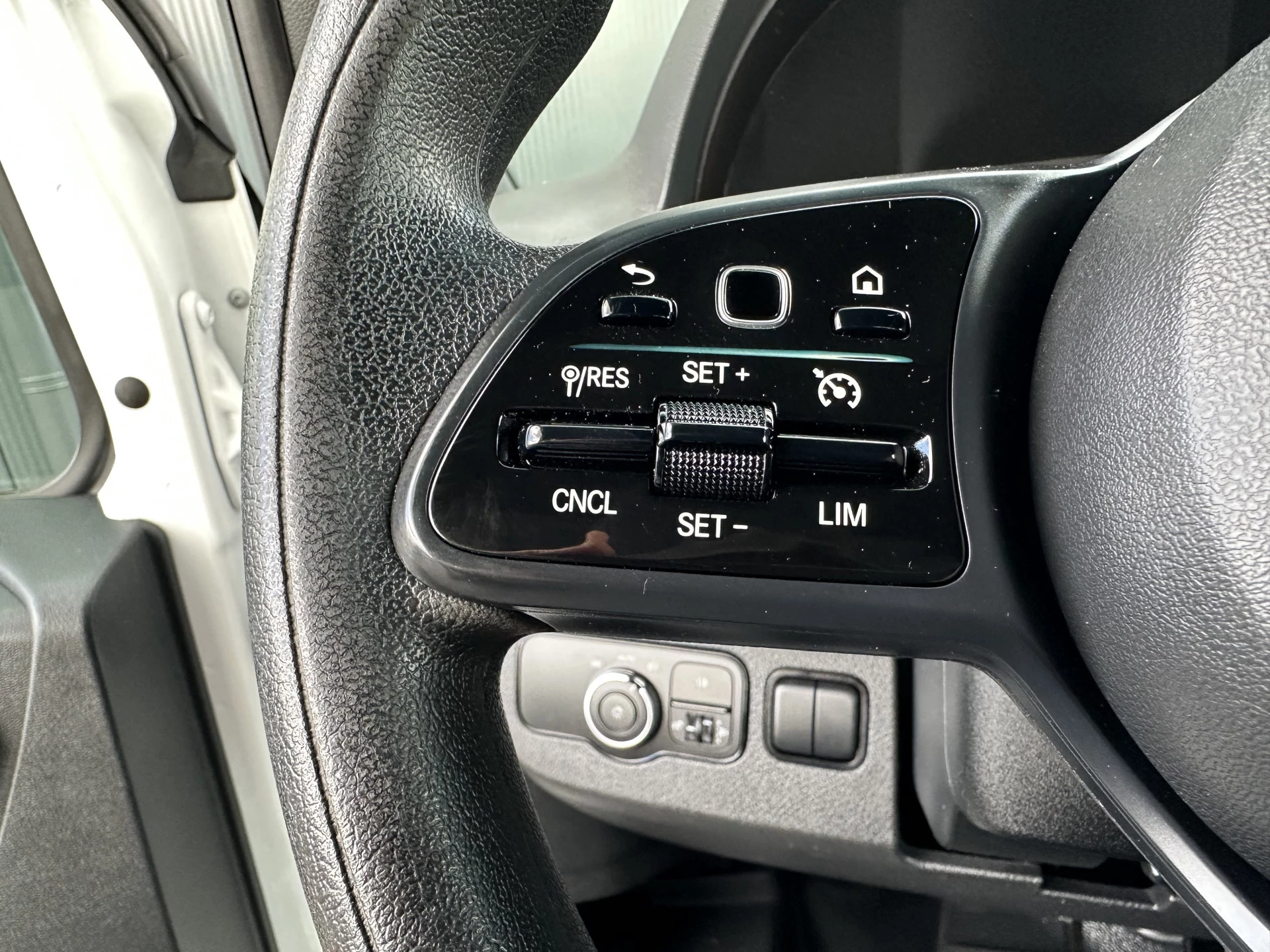 Mercedes-Benz Sprinter 2020 - 316 CDI 164 PK AUTOMAAT RWD 3.5T / PICK UP / 1e EIG. / 32.605 KM / AIRCO / CRUISE / NAVI / APPLE CARPLAY / ANDROID AUTO image 11