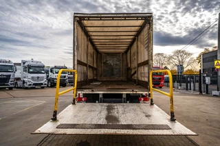 Renault N/A 2011 - PREMIUM 310 6X2 + Palfinger 2.5T immagine 9