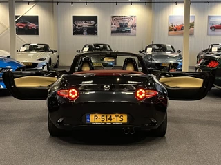 Mazda MX-5 2018 - ND Roadster 1.5 SkyActiv-G 131PK Sakura Limited Bose Leder PDC afbeelding 55