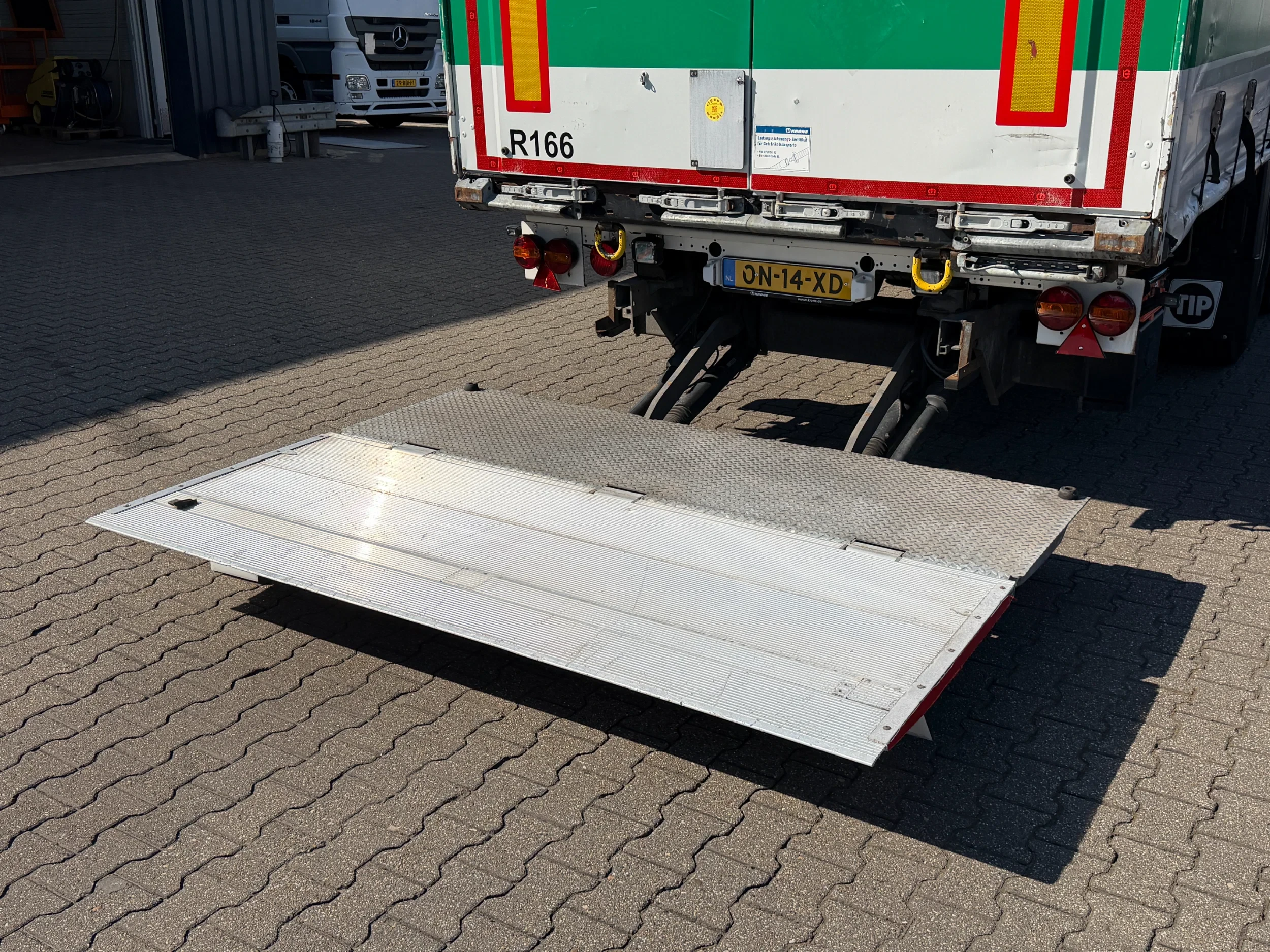 Krone 2015 - SD Schuifzeil-Dak / Laadklep / BPW-Axle / Code XL / APK imagen 16