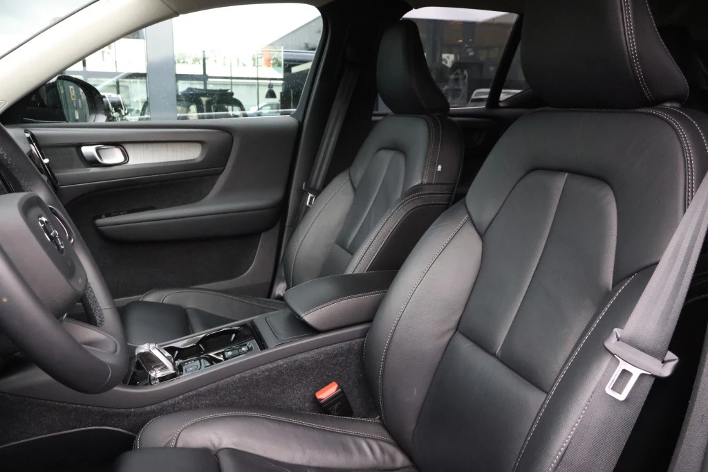 Volvo XC40 2022 - 1.5 T3 Automaat INSCRIPTION / Leder / Trekhaak 1600 KG afbeelding 2