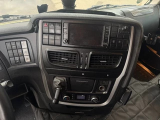 Iveco Stralis 2017 - 460 4X2 EURO 6 SKIRTS AIRCO RADIO bild 16