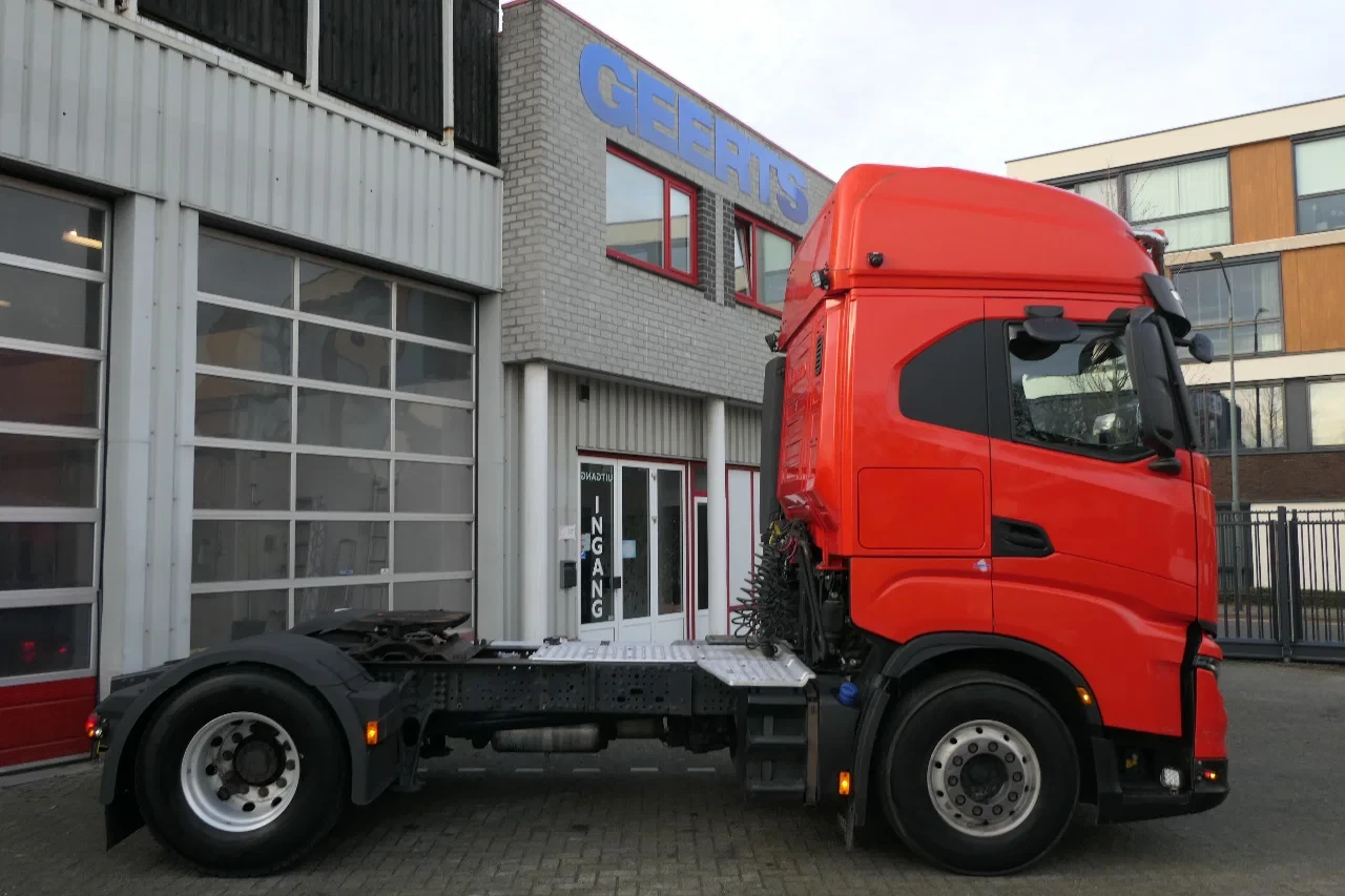 Iveco S-WAY 460 2020 - | Retarder | Alcoas | 612187Km | 2020 | Full Air Suspension | Stand Klima | Navi | 2 Fridges | Euro6 | 4X2 | German Truck image 5