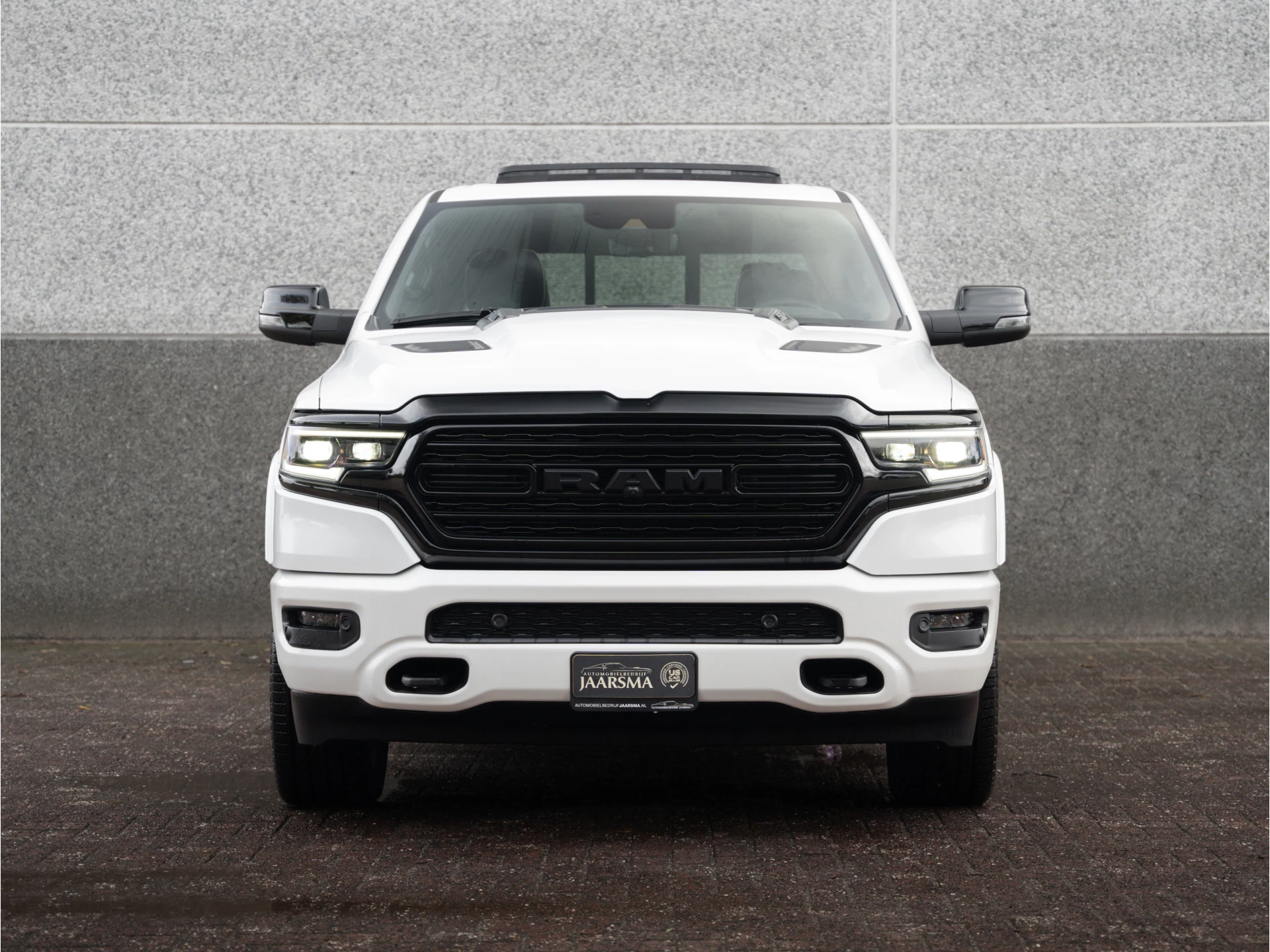 Dodge Ram 1500 2024 - 5.7 V8 4x4 Crew Cab Limited Night Bild 4