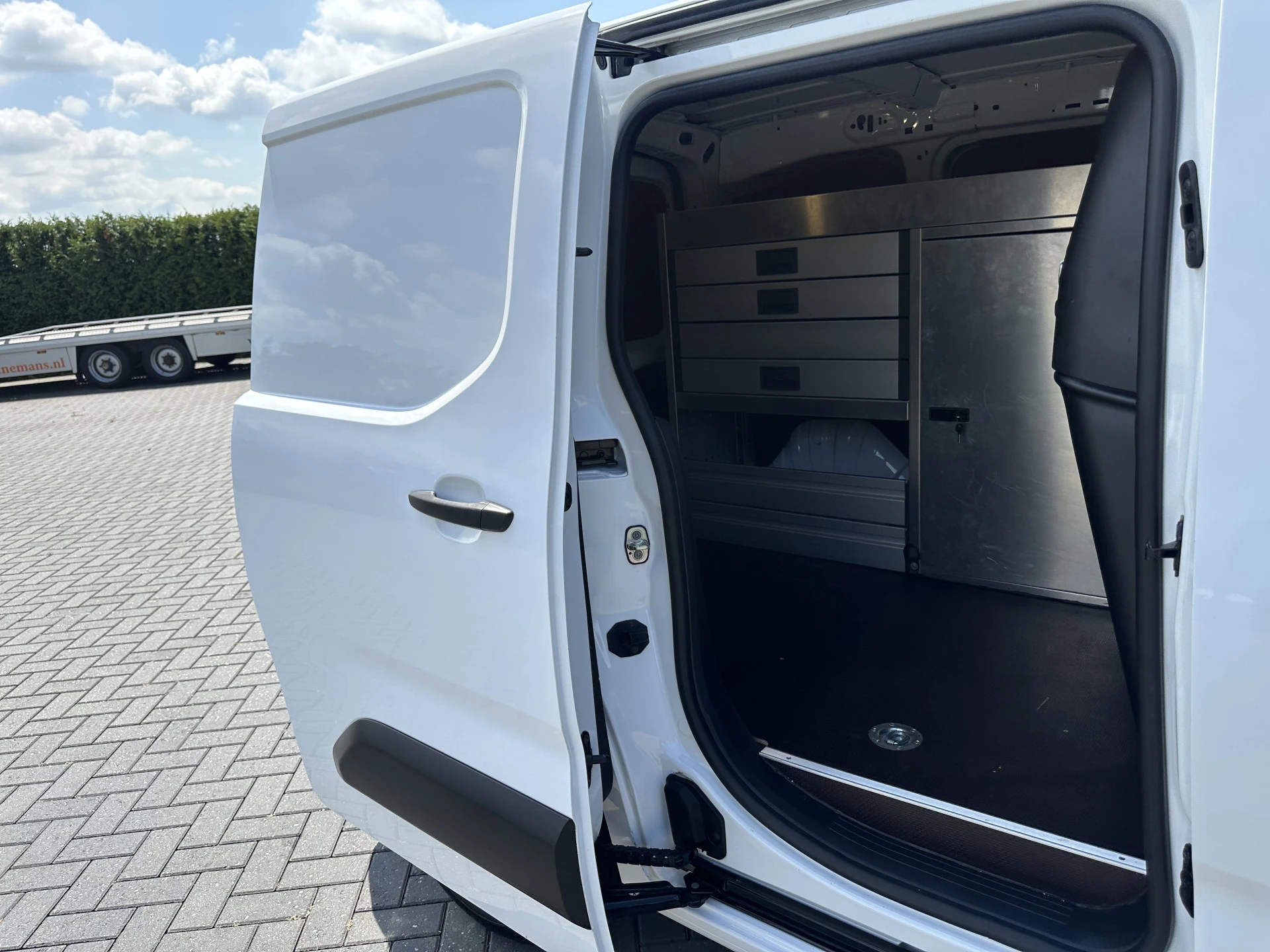 Citroën Berlingo 2020 - 1.5 BlueHDI 102 PK E6 / L1H1 / 1e EIG. / TREKHAAK / PERMANENT REAR VIEUW / BLIND SPOT / ALUCA INRICHTING / AIRCO / CRUISE afbeelding 10