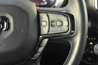 Dodge Ram 1500 2024 - 5.7 V8 4x4 Crew Cab Limited | Luchtvering | obrazek 10