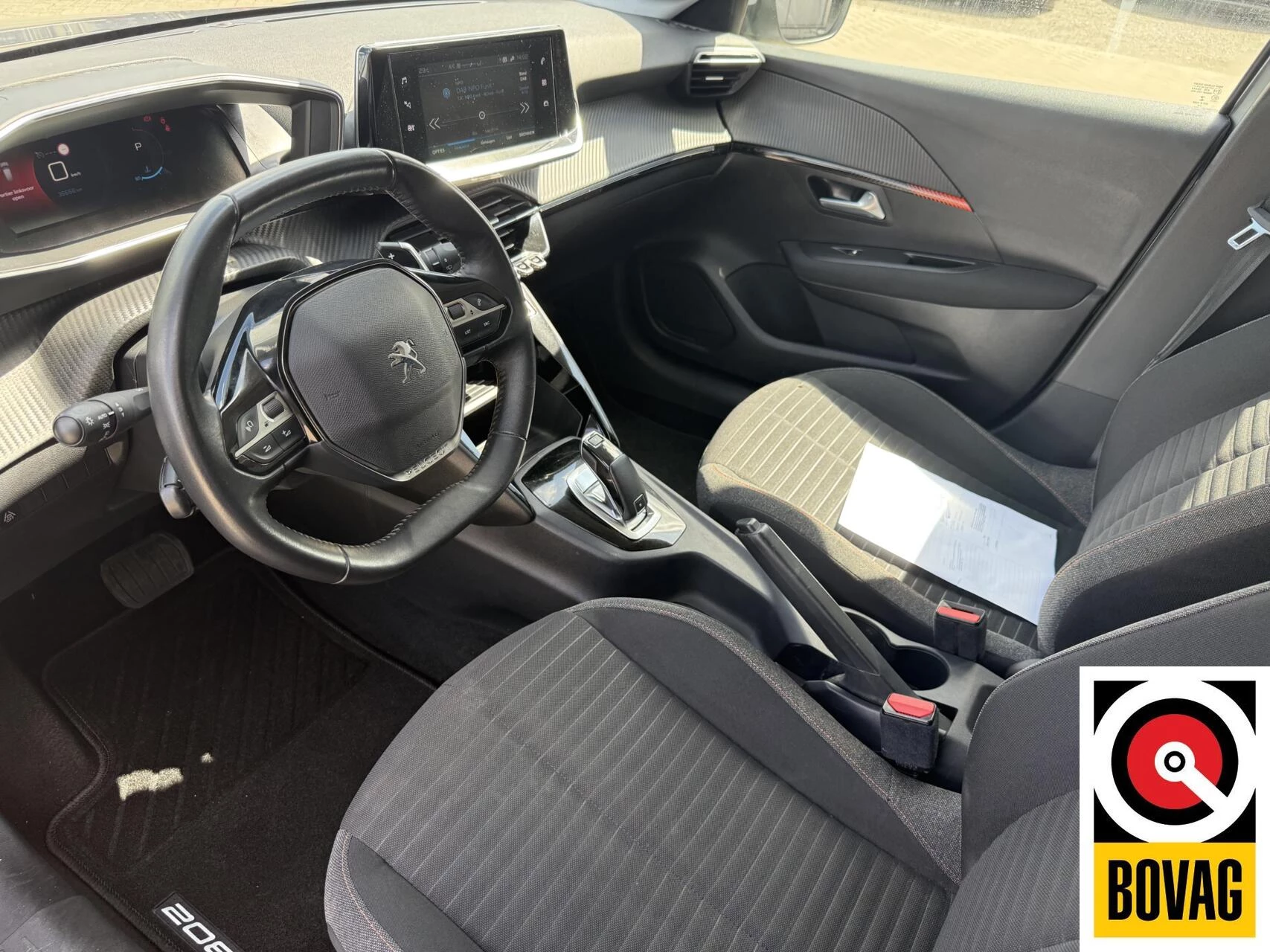 Peugeot 208 2020 - 1.2 PureTech Blue Lease Allure afbeelding 12