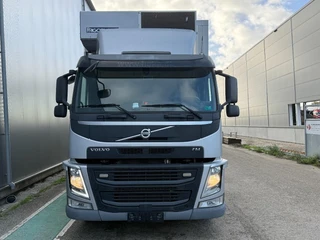 Volvo FM 330 2017 Bild 2 Miniaturansicht