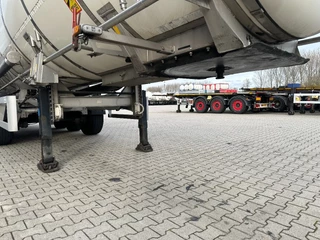 Van Hool N/A 2015 - FOOD / 39.000L / 3-COMP / INOX / NL-trailer / APK: 04/2026 image 30