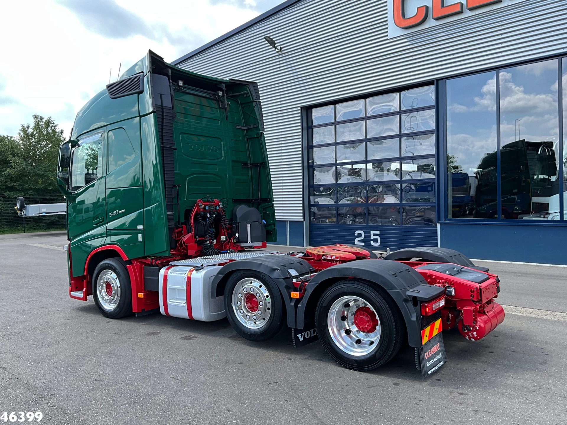 Volvo FH 2020 - 540 6x2 Retarder Just 341.230 km! image 3