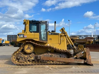 Caterpillar D6TLGP 2011 - N/A obrazek 6