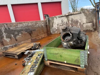 Scania P 2005 - P380 / ENGINE RUNNING / 6X4 / 2XBIG AXLE / FULL-STEEL / DRUM BRAKES / MANUAL / EURO-3 / 2005 obrazek 14