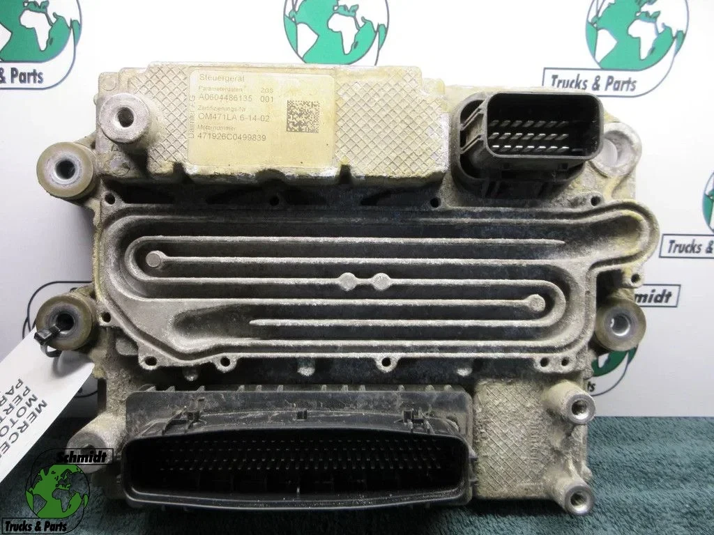 Mercedes-Benz - 001 446 52 35 // A 026 448 85 35 OM934LA MCM EDC MODULEN zdjęcie 1