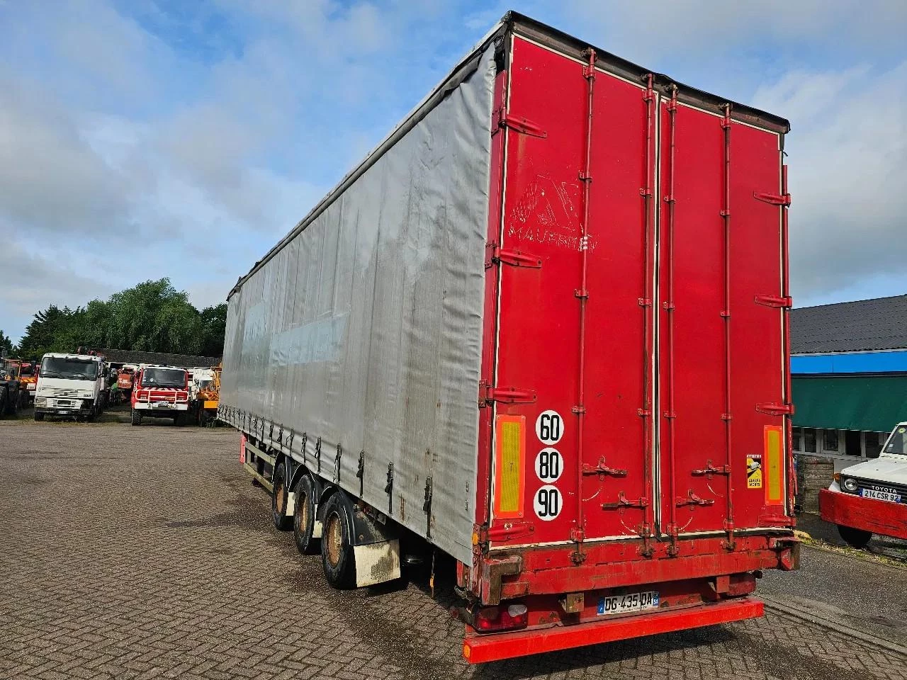 Trailer SMB - DISC 2003 Bild 7