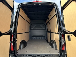 Mercedes-Benz Sprinter 2024 - 317 CDI 9G-TRONIC RWD / L2H2 / FACELIFT / TREKHAAK 3.5T / CAMERA / BLINDSPOT / DISTRONIC / ADAPTIVE CRUISE / ECC / STOELVERW.......ZEER COMPLEET bild 8
