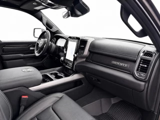 Dodge Ram 1500 2024 - 5.7 V8 4x4 Crew Cab Sport BPM VRIJ! | Luchtvering | LPG | Elec.treeplanken | zdjecie 14