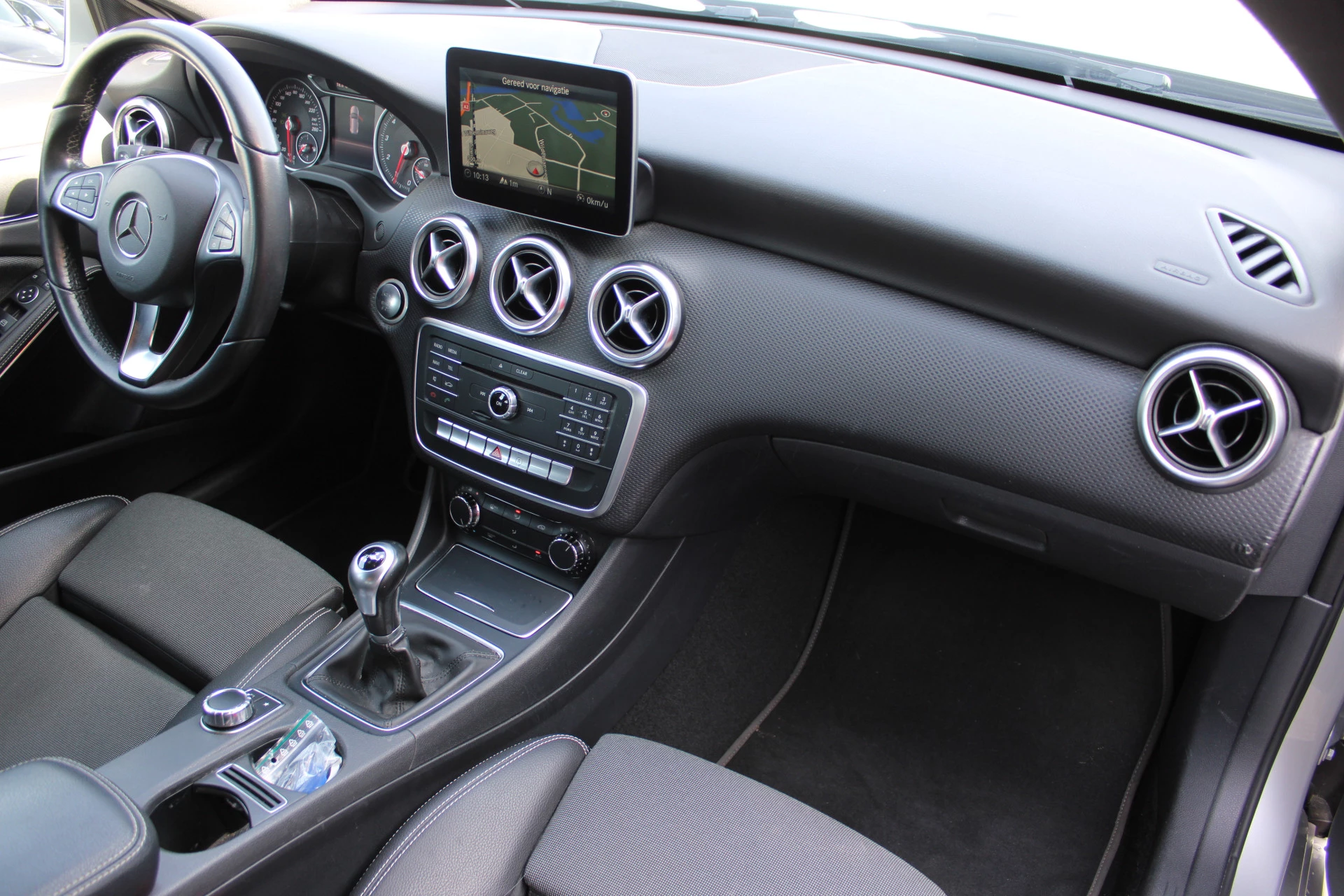 Mercedes-Benz A-Klasse 2017 - 180 Business Solution NAVI CAMERA TREKHAAK <<NL AUTO>> afbeelding 10