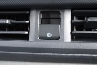 Ford Transit Custom 2024 - 320 2.0 TDCI L2H1 Trend 170pk - Achterklep - Carplay - Android - LED koplampen - Stoelverwarming - 70l tank - Rijklaar image 33