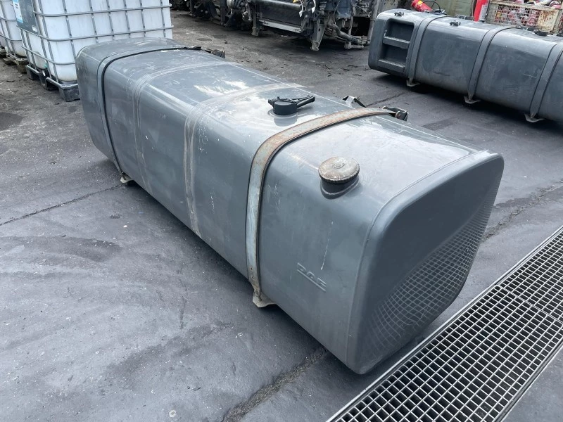 DAF - 1673122 / 1949917 FUEL TANK 995 LTR 2269X700X700 MM afbeelding 1