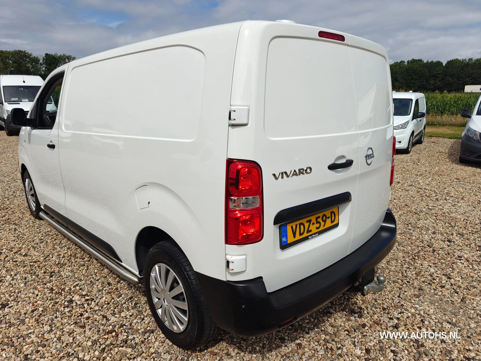 Opel Vivaro 2020 - 1.5 CDTI L2H1 , Werkplaats inrichting , Euro 6 , 1e Eig. Camera , navi , cruise , in pracht staat. afbeelding 3
