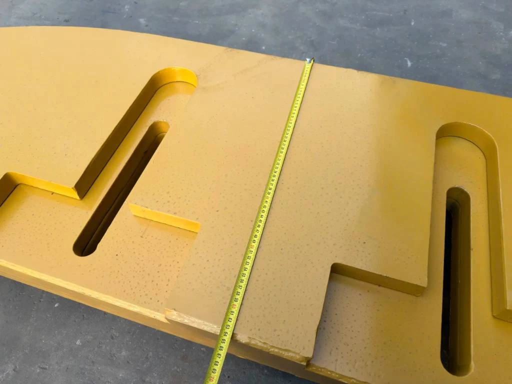 Cat 2026 - 320D Counter weight for LRE obrázek 7