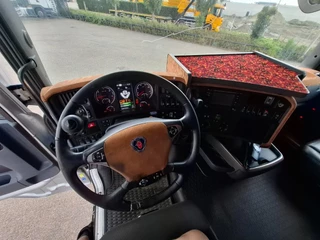 Scania R 2014 - R580 V8 / RETARDER / LIFT+LENKACHSE / FULL-AIR / PLATFORM 2000 KG / LEATHER / AIRCO / AUTOMATIC / EURO-6 / 2014 image 16