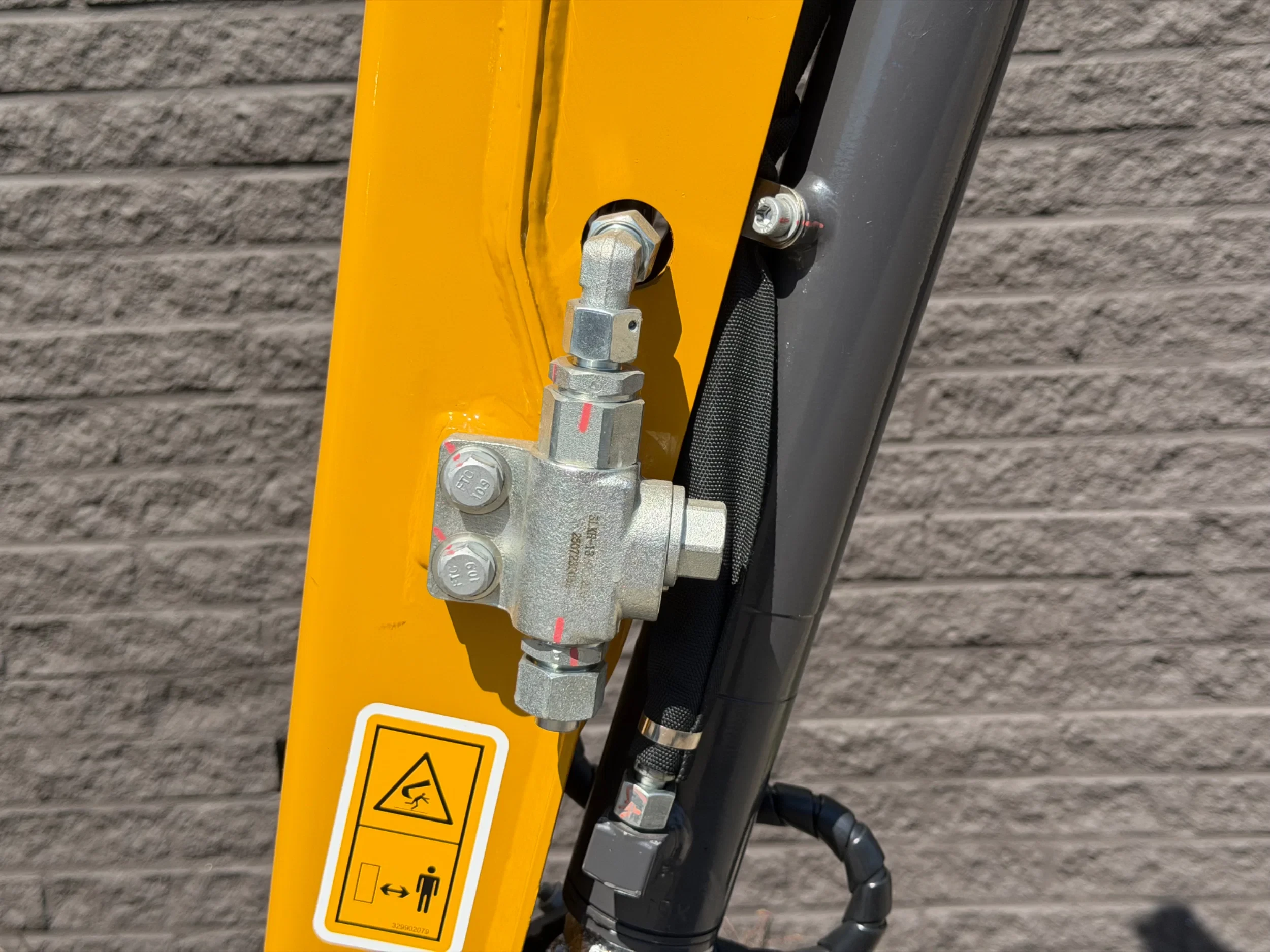 XCMG 2026 - XE10e Rupsgraafmachine Snelwissel + Joysticks & Bakkenset KUBOTA MOTOR afbeelding 19