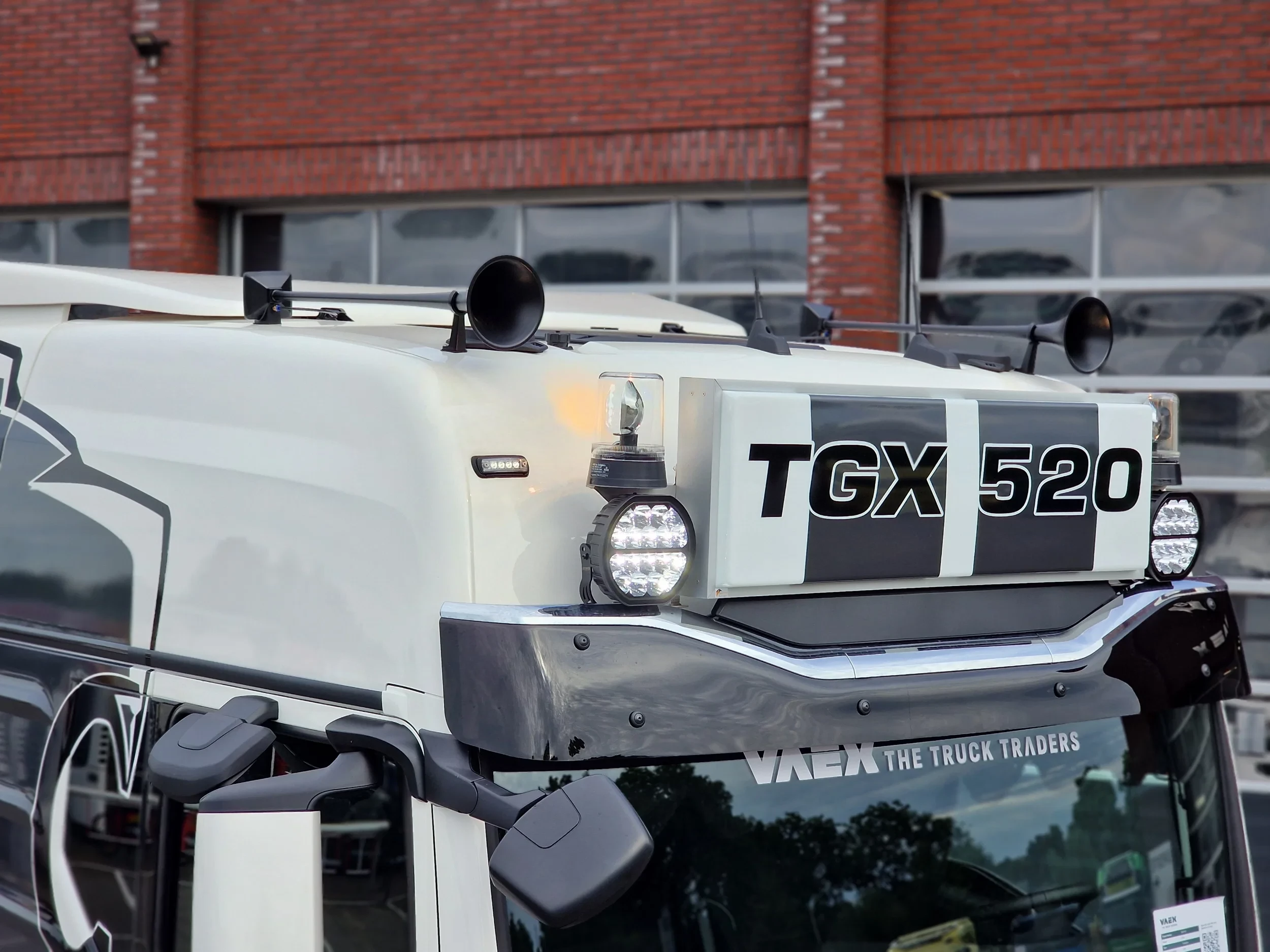 MAN TGX 2026 - 18.520 4x2 - NEW - Show truck - Retarder - Night clima - Full air - Navi - PTO prep obrázek 38