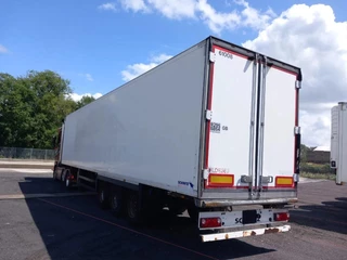 Schmitz Cargobull Schmitz Cargobull PRICES FROM €6950 TO €8950 2012 - N/A image 5