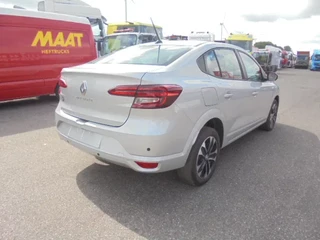 Renault TALIANT 2025 - 1.0 TURBO NEW TAX FREE obrazek 5