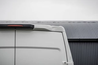 Iveco Daily 2021 - **35S14V 2.3 L2H2 | Automaat | Euro 6 | Cruise | Climate | 3500 KG Trekgewicht | Trekhaak** imagem 26