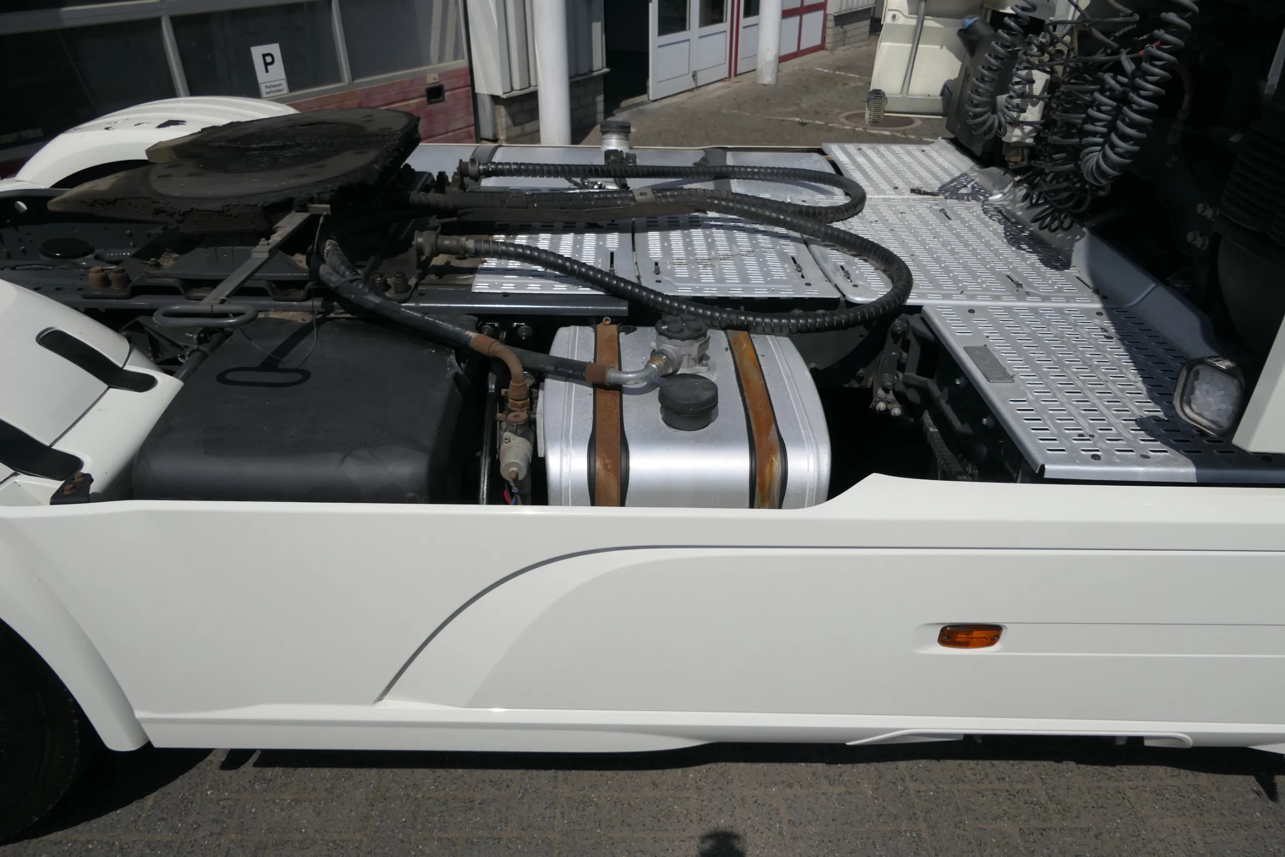 DAF XF 530 2020 - | Hydraulic | Retarder | 544203Km | 2020 | Smart Tacho 2 | Full Air | Roof airco | Stand klima | Leather Seats | Navi | Tv | Microwave | Full Options | Euro6-D | TUV/MOT/APK 05-2027 | French Truck afbeelding 13