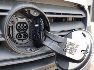 Mercedes-Benz eSprinter 2025 - 320 81kWh L2H2 - Trekhaak - Cruise - MBUX - 2025 obrazek 6