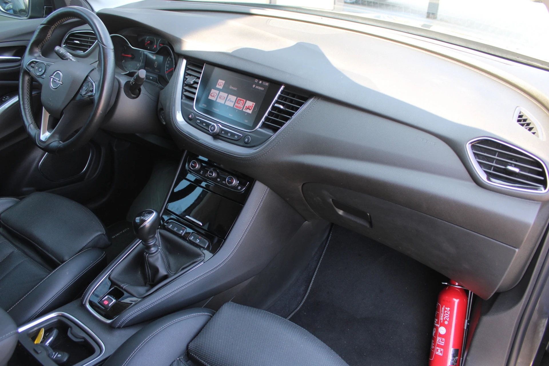 Opel Grandland X 2019 - 1.2 Turbo 130pk Innovation AGR LEDER NAVI CAMERA CARPLAY 19'' TREKHAAK afbeelding 17