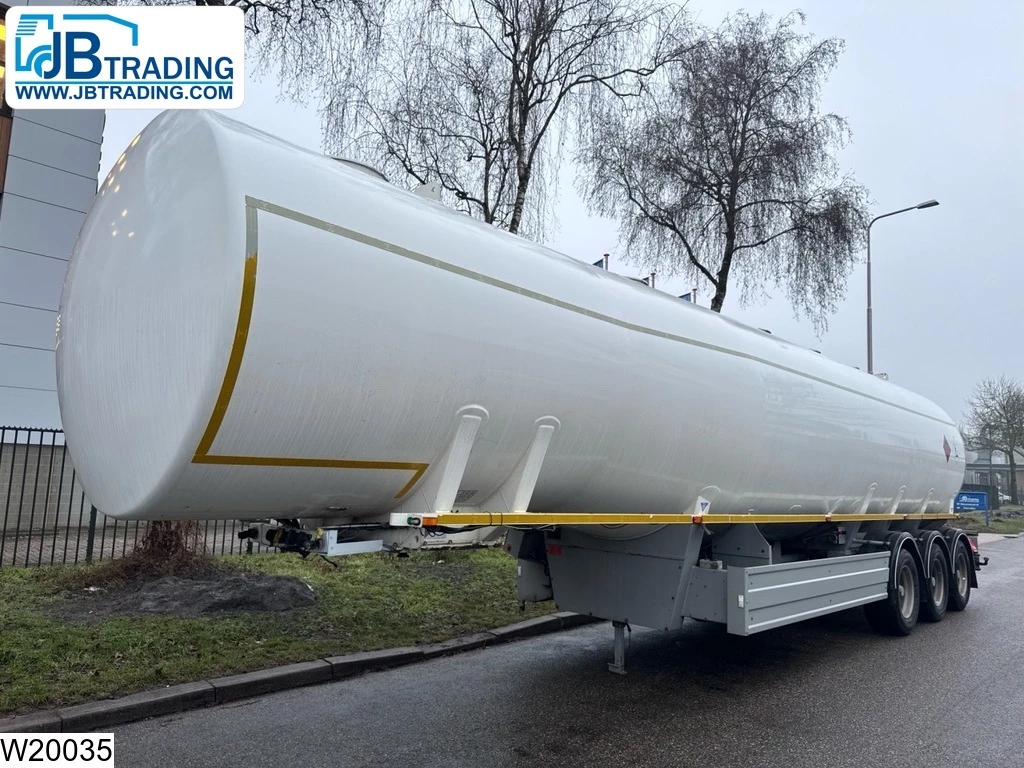 willig 2011 - Fuel 47.800 Liter, 6 Comp, ADR, Fuel afbeelding 1