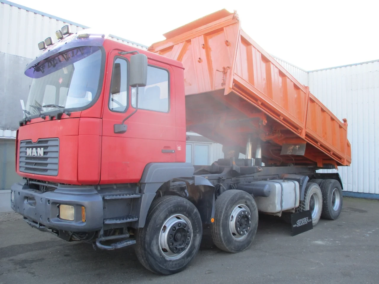 MAN 35.414 2003 - , 8x4 , ZF Manual , EURO 3 , 3 way tipper , Spring suspension afbeelding 1