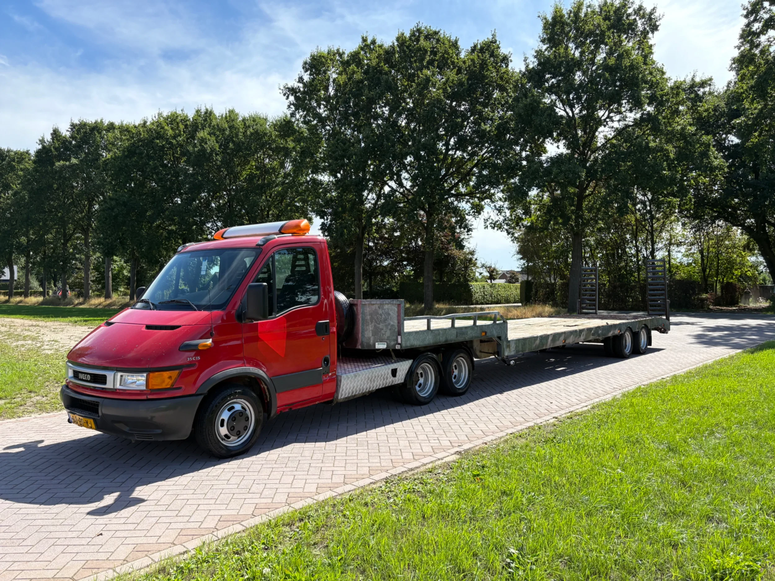 Iveco Daily 2004 - 35C15 Be trekker 15 TON N1 - be oplegger VELDHUIZEN 13 TON afbeelding 1