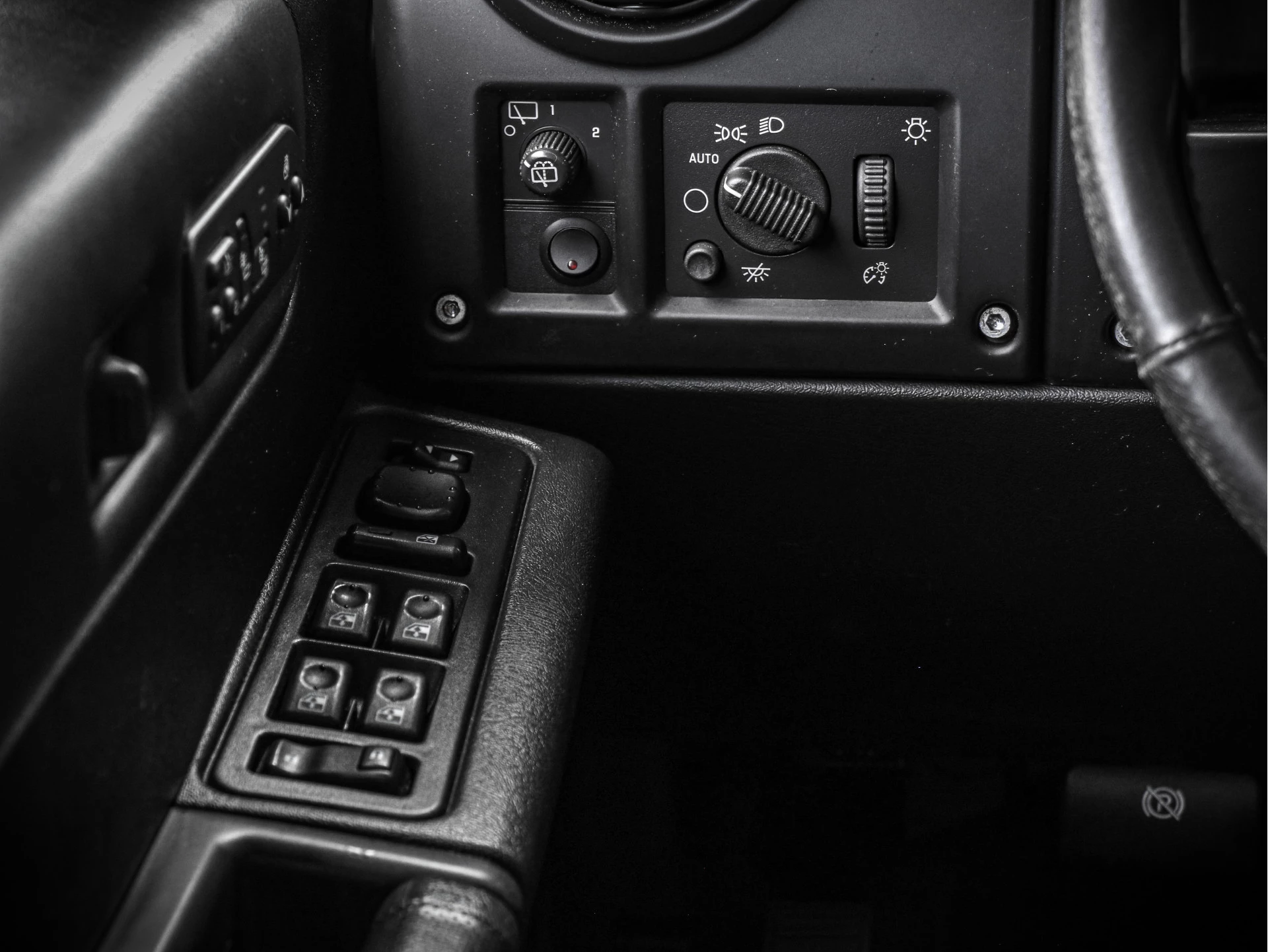 Hummer H2 2005 - 6.0L V8 | Zwart leder | Schuif Kanteldak | image 13