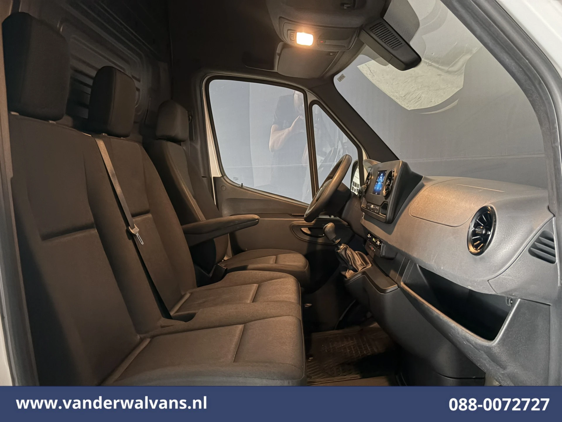 Mercedes-Benz Sprinter 2021 - 315 CDI 150pk L2H2 Euro6 Airco | Camera | Apple Carplay | Android Auto afbeelding 7
