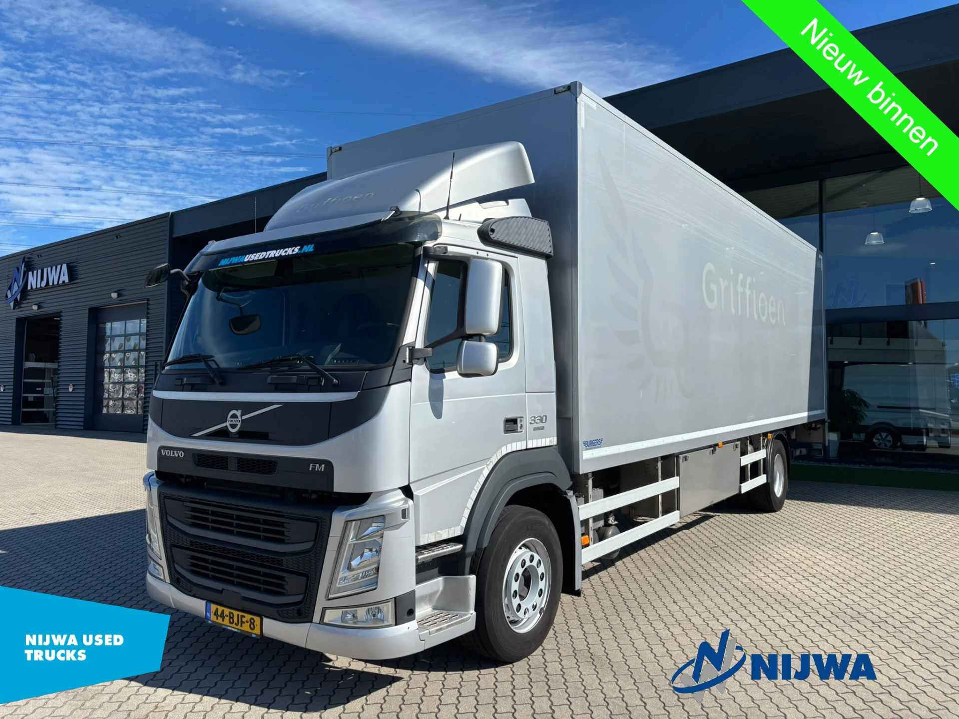 Volvo FM 330 4x2 Low Mileage + Verwarming laadbak 2017 afbeelding 1