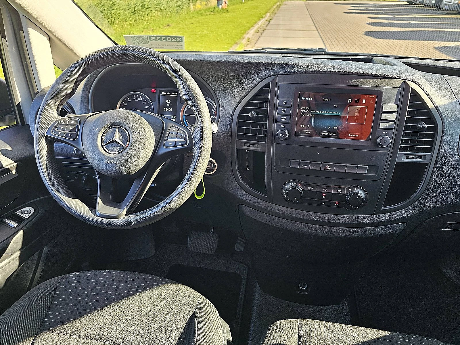 Mercedes-Benz eVito 2022 image 8