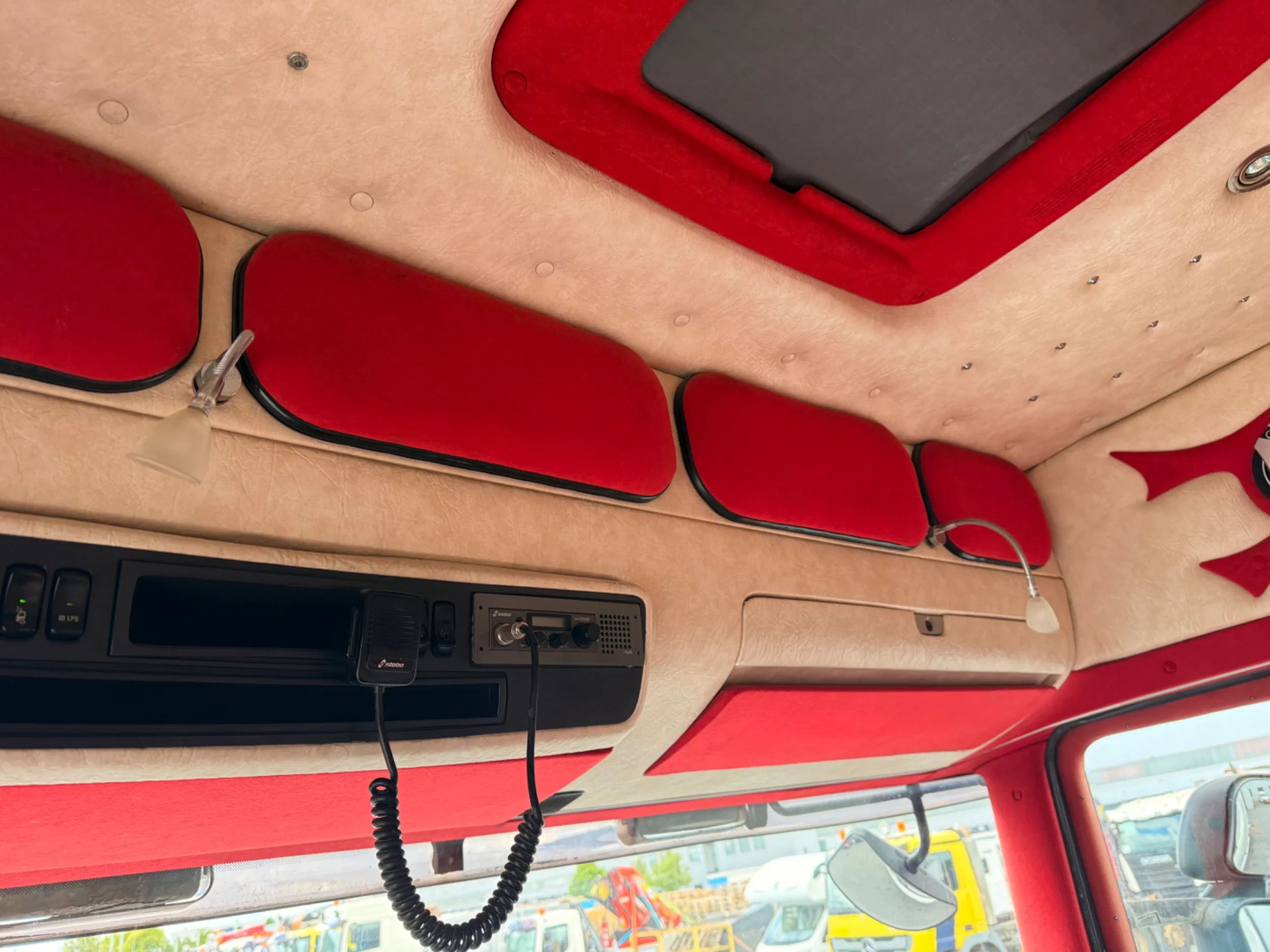Scania R 2007 - R500 V8 6x4 / Euro 4 / Handgeschakeld / Lucht geveerde vooras / Speciaal Interieur obrázek 9