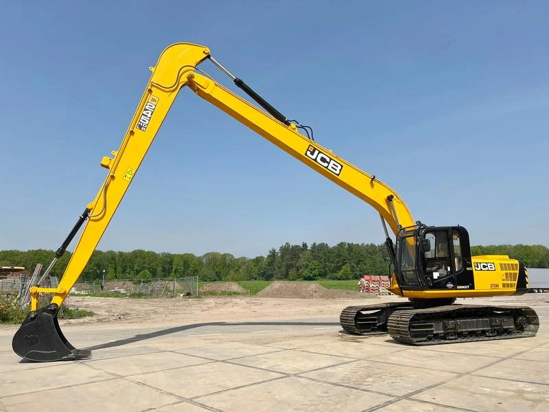 JCB 2026 - 245 HDLR - New / Unused / 16 Meter Long Reach obrázek 1