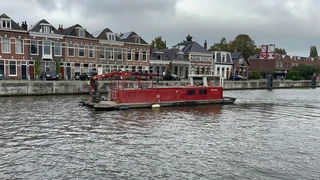 Rusthoven Rhodina met laadkraan en schaarhoogwerker - Dekschuit werkboot obrázek 3 náhled