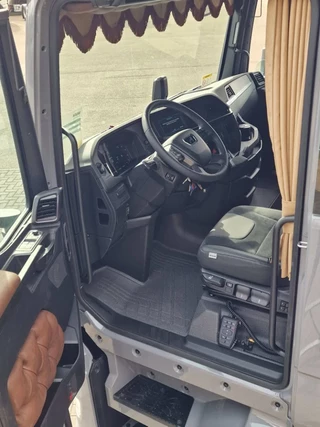 MAN TGX 2026 - 18.520 GX - New - D30 - Retarder - Night clima - Alcoa - Show truck - imagen 35