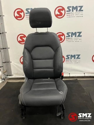 Mercedes-Benz N/A - Occ set interieur met zetels W246 Mercedes image 14