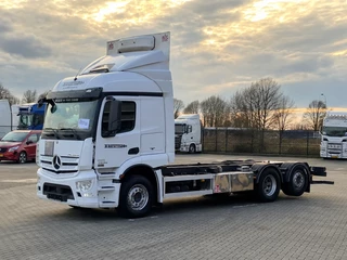 Mercedes-Benz Actros 2018 - 2646 6x2 - Chassis - Zepro Loadlift - Full air image 2