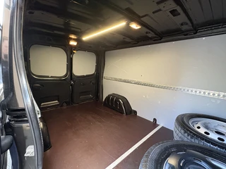 Renault Trafic 2022 - 2.0dCi 130PK Lang / Cruisecontrol / Camera / Euro6 imagem 3 miniatura